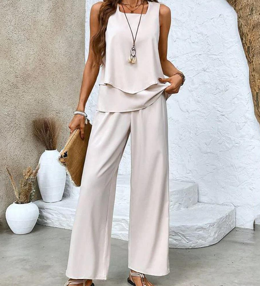 Juliette™ Elegant Two-Piece Set | Flowing Blouse and Wide-Leg Trousers