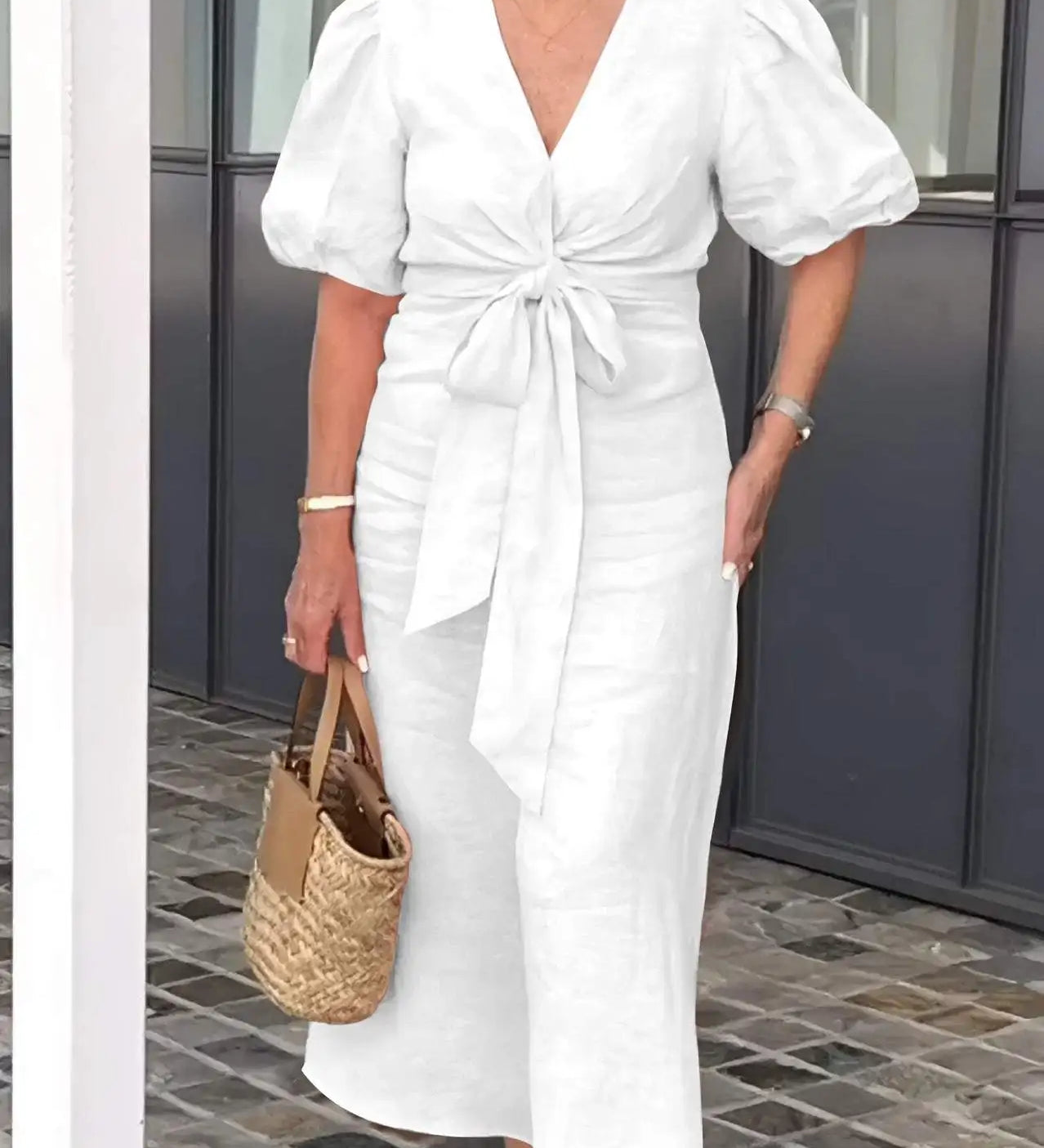 Stella - Elegant V-Neck Dress