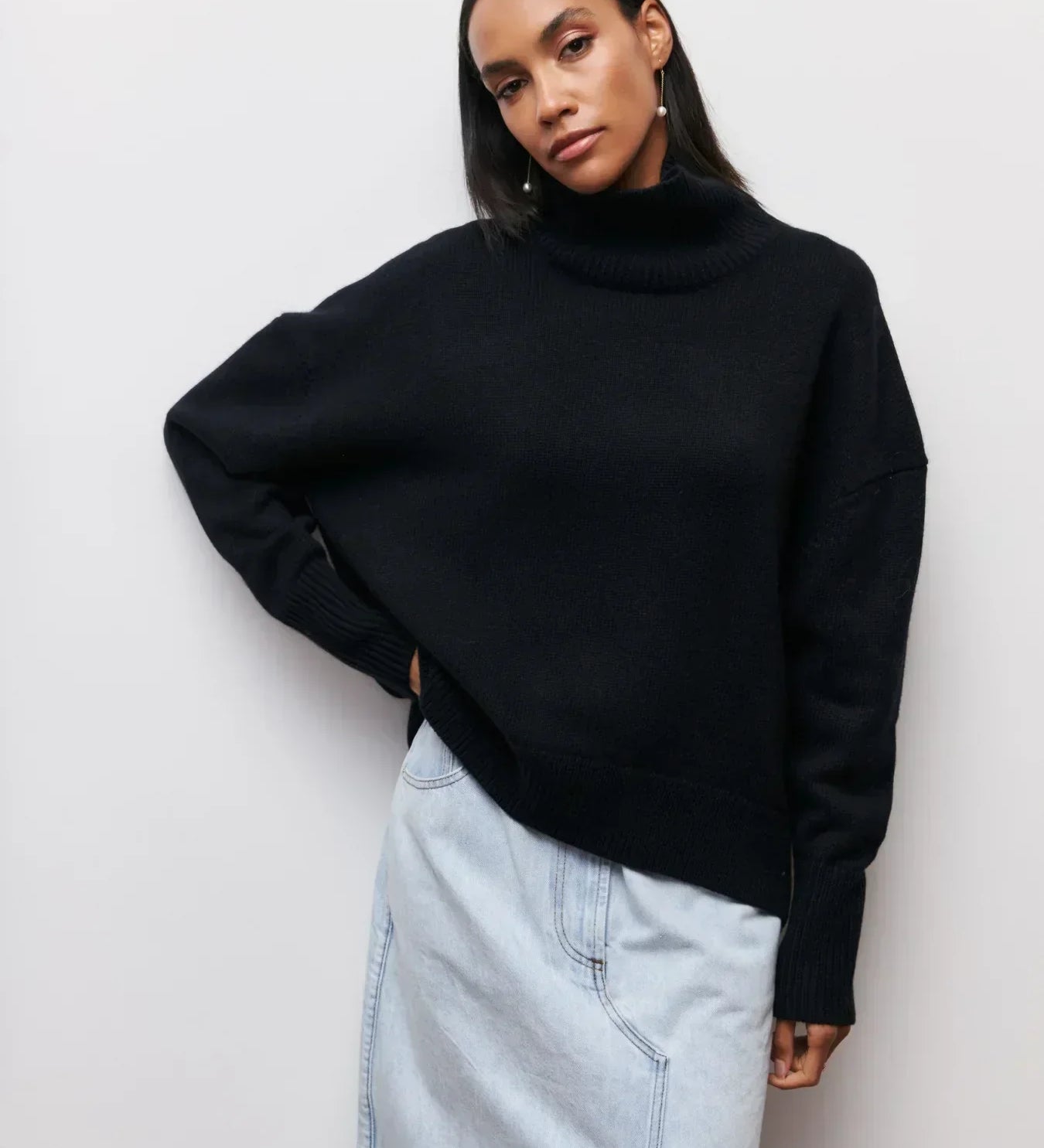 Cittra – Oversized Ribbed Turtleneck Sweater